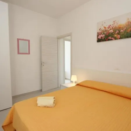 Апартаменти With Garden Near The Sea