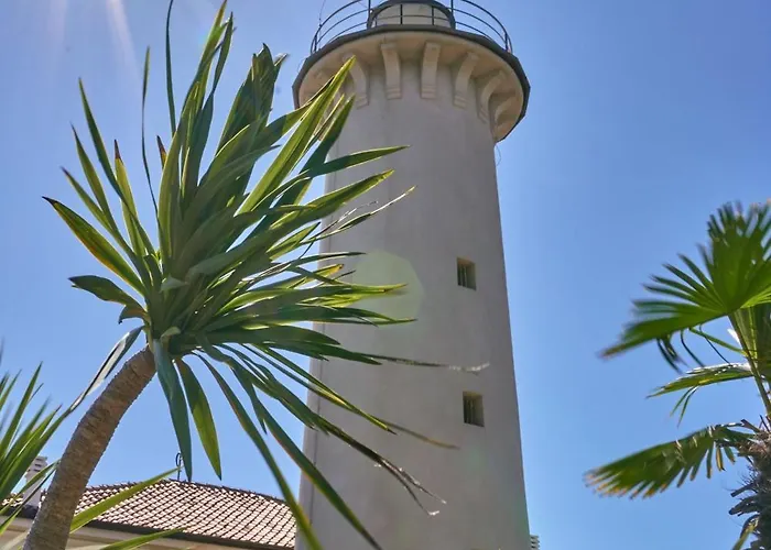 With Garden Near The Sea Апартаменти