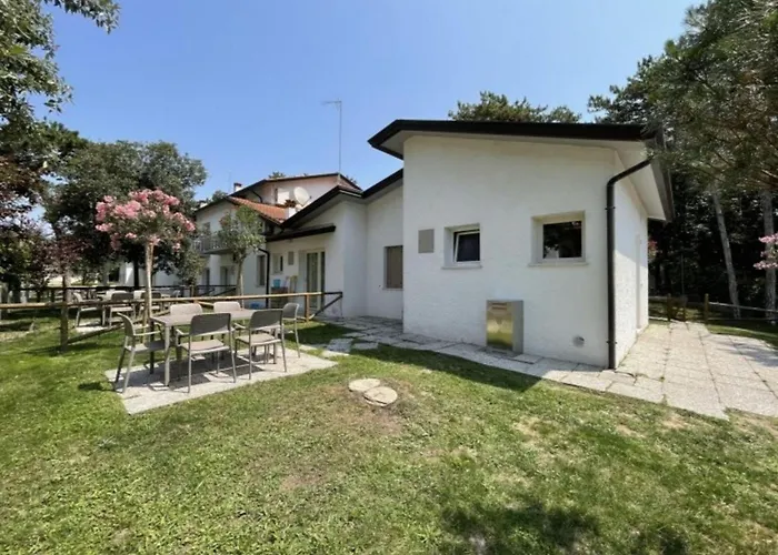 Апартаменти With Garden Near The Sea Бібіоне