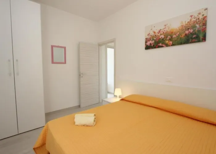 Appartamento With Garden Near The Sea